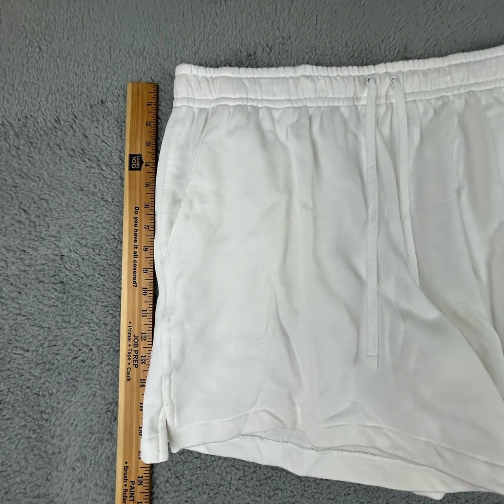 NWT Nike Men's Club French Terry Flow White Sweat Shorts Size XXL DX0731-100